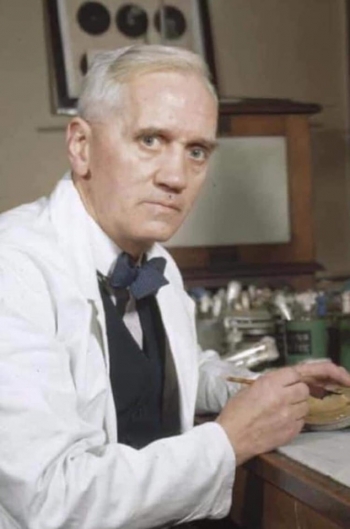 14 Shkurt 1929 – Zbulohet penicilina
