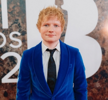 Ed Sheeran zyrtarisht lanson gamën e tij të salcave të nxehta