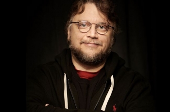 Guillermo del Toro drejton The Buried Giant për Netflix