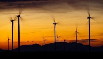  Instalimet e energjisë së erës në Evropë u rritën me 4 për qind