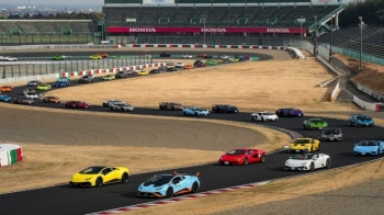 Mbahet parada më e madhe e veturave Lamborghini, ishin gjithsej 251 automjete të brendit luksoz