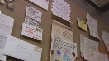 Një muze në New York po ekspozon qindra letra të dërguara në ‘adresën e shtëpisë të Spider-Man-it’ (VIDEO)
