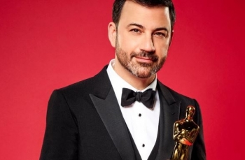 Jimmy Kimmel tallet me Oscar Academy për reagimin ndaj shuplakës së Will Smith