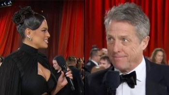 Ashley Graham reagon ndaj intervistës së sikletshme të Hugh Grant për Oscars