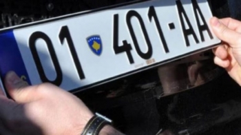 Shqetësues qarkullimi i veturave pa regjistrim e pa sigurim në Kosovë