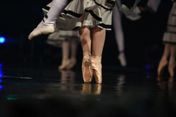 Baleti Kombëtar i Kosovës ofron klasa falas baleti për balerinët e rinj
