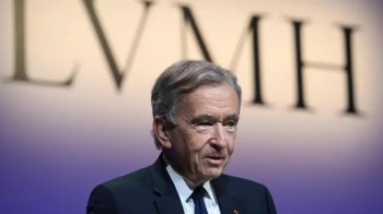 Pasuria e personit më të pasur në botë, Bernard Arnault arrin në mbi 200 miliardë dollarë 