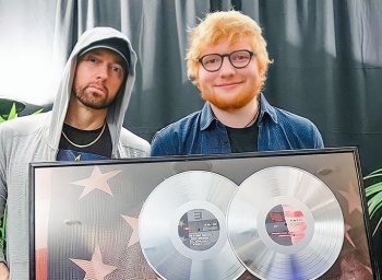 Ed Sheeran për Eminem: Ai më shëroi belbëzimin tim
