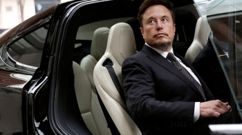 Elon Musk është sërish njeriu më i pasur në botë 