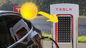 Bateria e Teslas që mbushet me energji diellore 