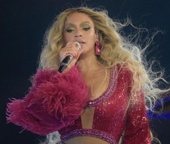 Beyoncé tregon mbështetje për Lizzo-n gjatë koncertit