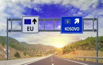 Studimi, të rinjtë e Kosovës (s)mendojnë të ikin në BE