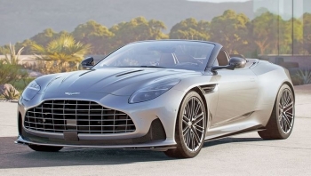 Aston Martin shfaq kabrion e ri DB12 Volante