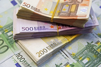 Diaspora e mbush arkën e Kosovës, sollën 635 milionë euro deri në qershor