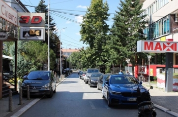 Mbyllen për qarkullim të automjeteve dy rrugë të kryeqytetit