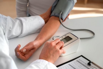Alarm shëndetësor për miliona njerëz me presion të lartë të gjakut mbi rrezikun e shtuar të komplikimeve 