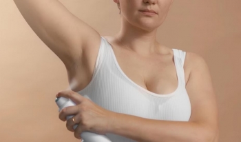 A e dini kohën më të mirë për të aplikuar deodorant? Mund të habiteni 