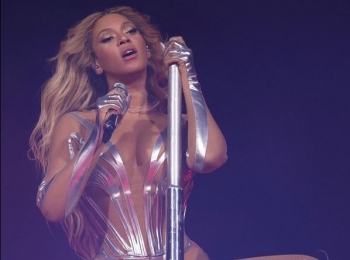 Beyoncé falenderon Diana Ross për paraqitjen surprizë gjatë koncertit të saj të ditëlindjes
