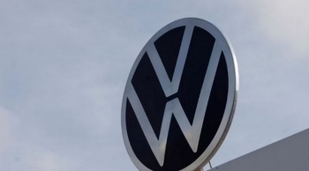 Volkswagen synon reduktimin e stafit në njërën prej fabrikave gjermane – shkaku, kërkesa e ulët për makina elektrike