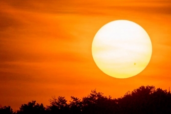 Astronomët kanë zbuluar se Dielli, ka një rreze pak më të vogël se sa besohej më parë
