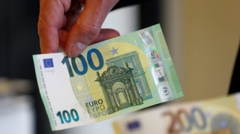 Qeveria ndan mjetet për shtesat prej 100 euro për fëmijët nën moshën 16 vjeç dhe pensionistët 