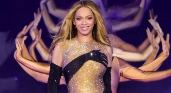 Beyoncé bëhet gruaja e parë zezake që kryeson listën e shteteve në SHBA