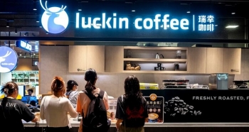 Në betejën e lattes në Kinë, Luckin Coffee vazhdon të mposhtë Starbucks
