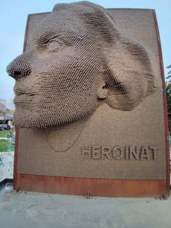 QKRMT me letër të hapur: Monumenti “Heroinat” të ketë mbrojtje ligjore