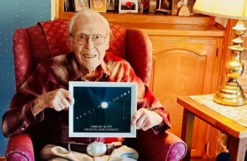 Burri 105 vjeçar nga Teksasi po përgatitet të shikojë eklipsin e tij të 13-të