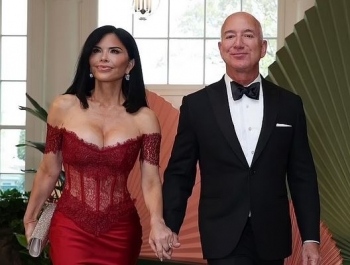 E dashura Jeff Bezos kritikohet për fustanin që veshi në Shtëpinë e Bardhë