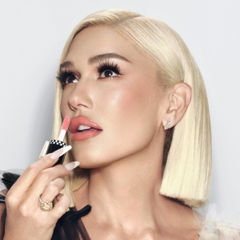 Gwen Stefani ka pranuar se ndihet “pothuajse fajtore” për ambicien e saj.