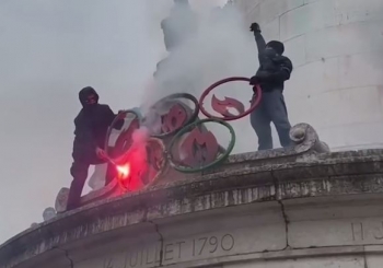 Franca tregon zemërimin e saj në 1 maj përpara Olimpiadës së Parisit