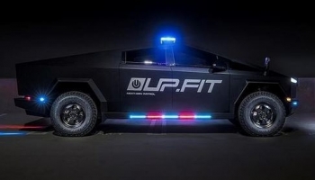 Kalifornia merr automjetin e parë të policisë kibernetike tesla në botë