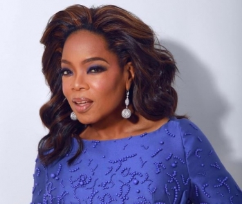 Shtrohet në spital Oprah Winfrey, shkak problemet me stomakun