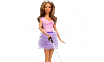 Barbie nxjerr në treg kukullën e parë “të verbër”