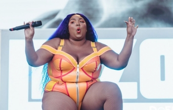 Lizzo: Jam lodhur duke qenë 