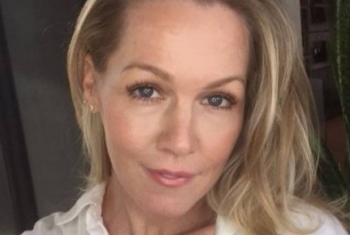 Jennie Garth dhe Luke Perry po punojnë për një Sitcom të ri bashkë