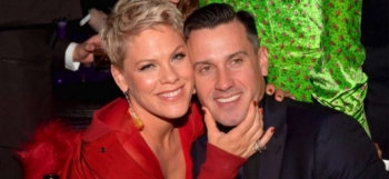 Pink feston 19 vjet martesë me Carey Hart: 