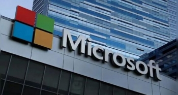 Microsoft largon 7 mijë punëtorë për të fokusuar investimet në AI