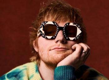 Ed Sheeran zbulon se është ftuar në dasmën e Selena Gomez dhe Benny Blanco