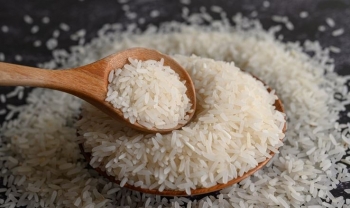Bëri shaka për orizin dhe humbi punen një ministri i kabinetit japonez
