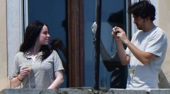 Billie Eilish dhe Nat Wolff: Përqafimi në Venecia vulos romancë të mundshme