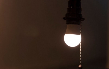 KEDS-i tregon se në cilat qytete dhe fshatra do të ketë sot reduktime të energjisë elektrike 