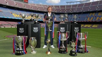 Ivan Rakitic i jep fund një karriere të artë