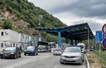 Pa kolona në pikat kufitare, pritje të gjata vetëm te Dheu i Bardhë