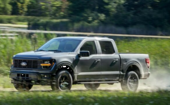  Ndaloi një sulm të mundshëm në një kishë me veturën e tij F-150, burri në Michigan mori një të re si shpërblim 