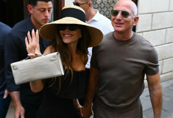 Jeff Bezos la bakshish marramendës në hotelin luksoz në Venecia pas dasmës