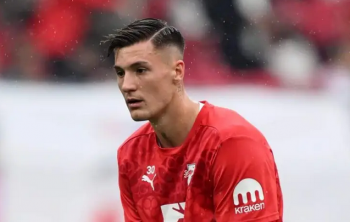  Arrihet marrëveshja: Benjamin Sesko futbollisti më i ri i Man United 
