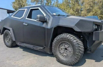  Ford F-150 bëhet “bishë” me motor nga Mustang dhe dizajn ushtarak 