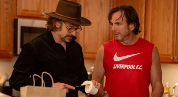 Bradley Cooper sjell filmin “Is This Thing On?” për sezonin e festave